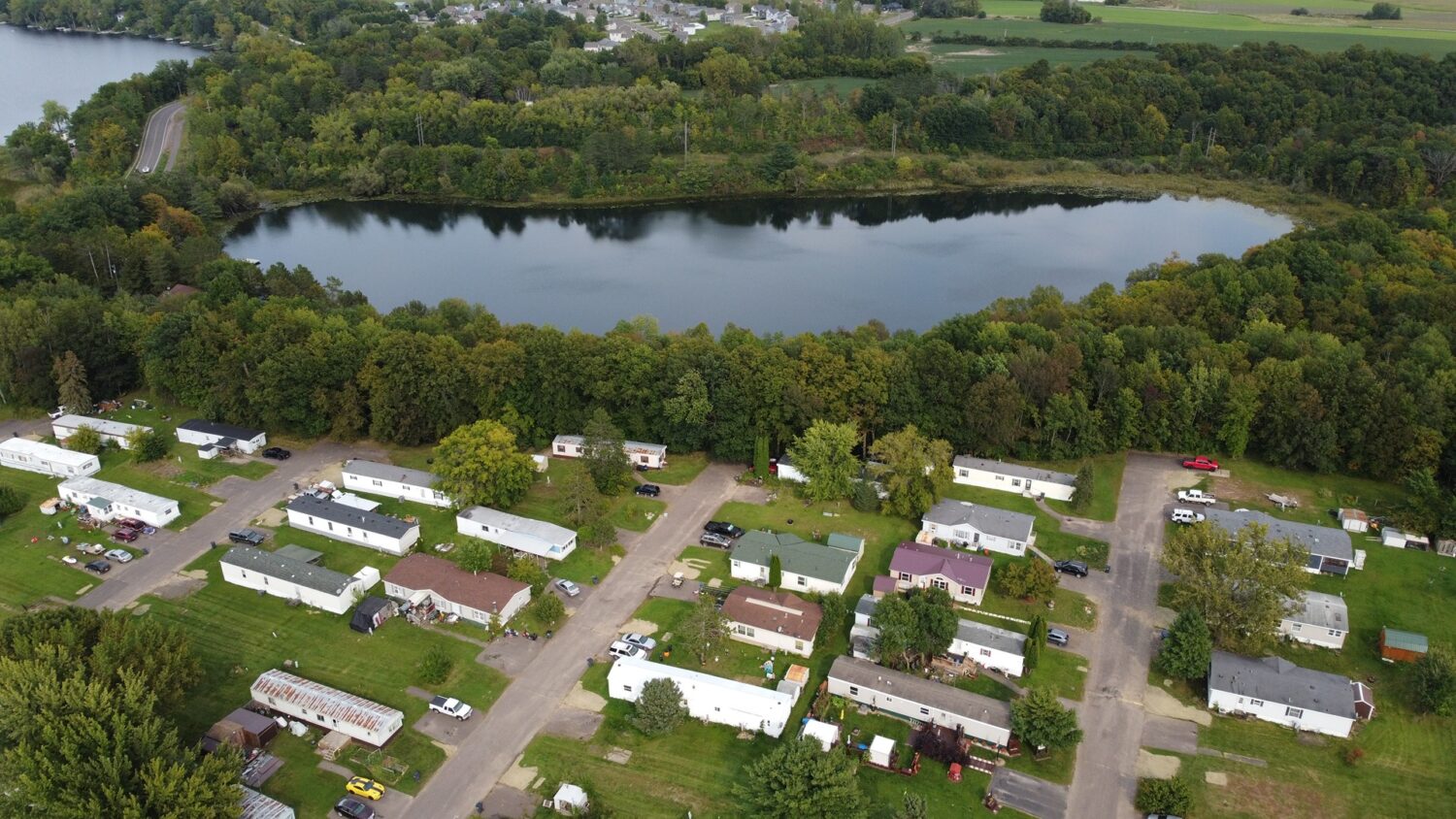 Pine Terrace MHC waterfront view