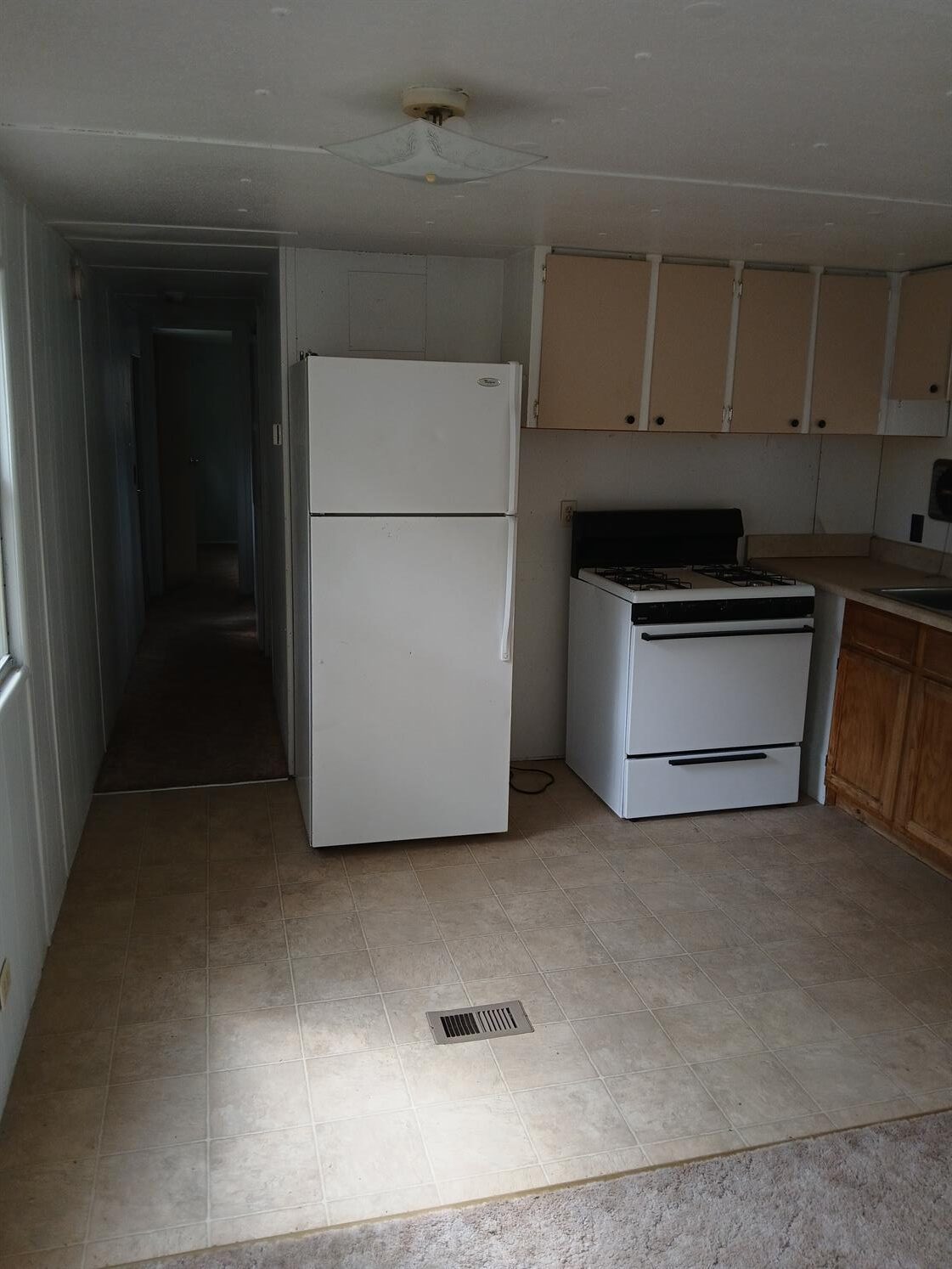 Western Hills Mobile Home Community interior of home for sale