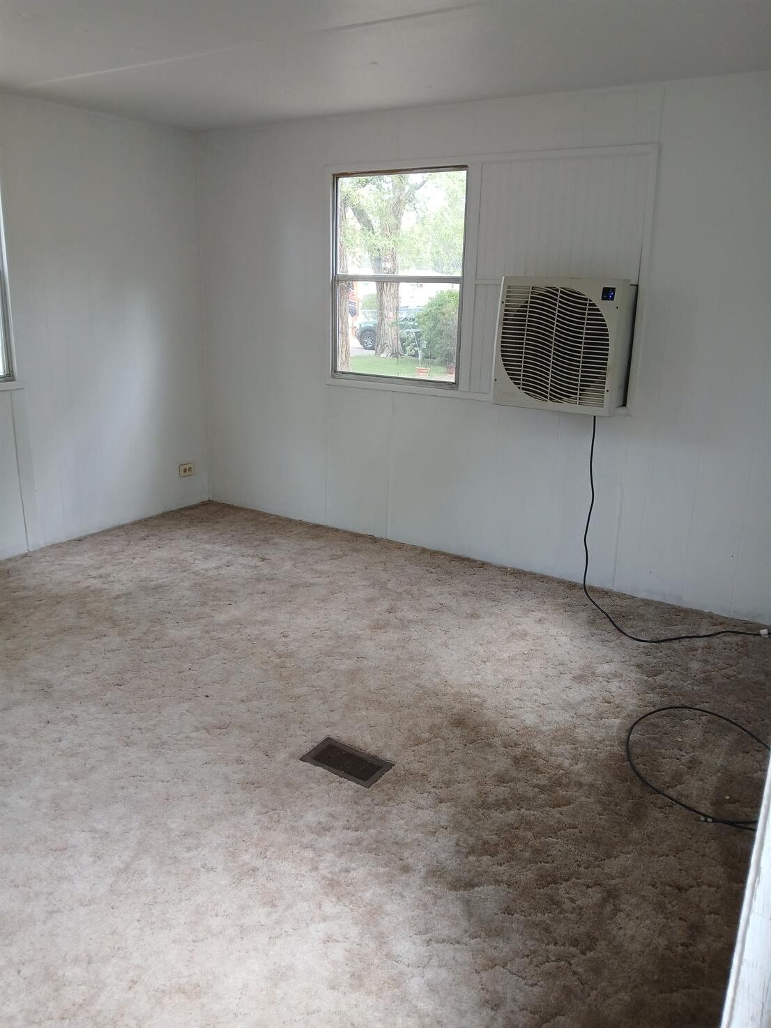 Western Hills Mobile Home Community interior of home for sale