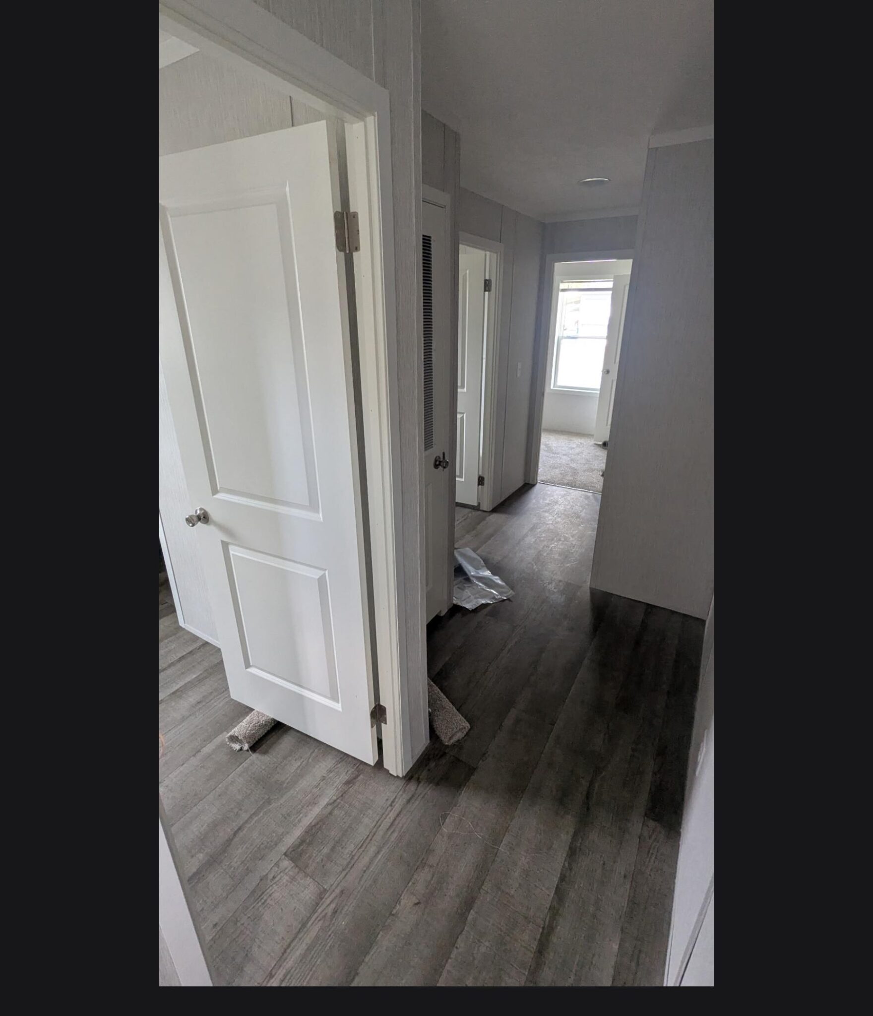 Harbor Terrace Mobile Home Community interior of home for sale