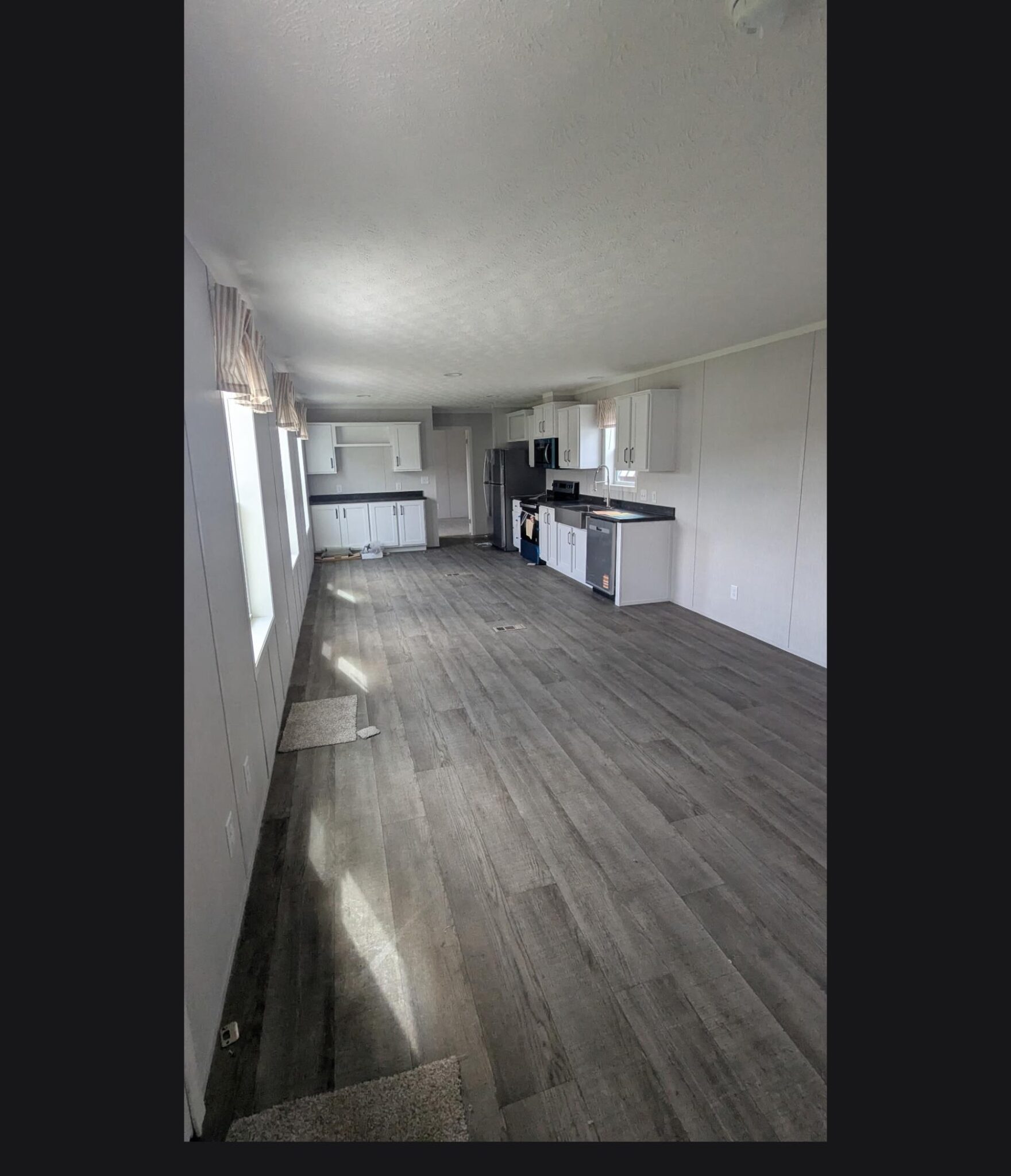 Harbor Terrace Mobile Home Community interior of home for sale