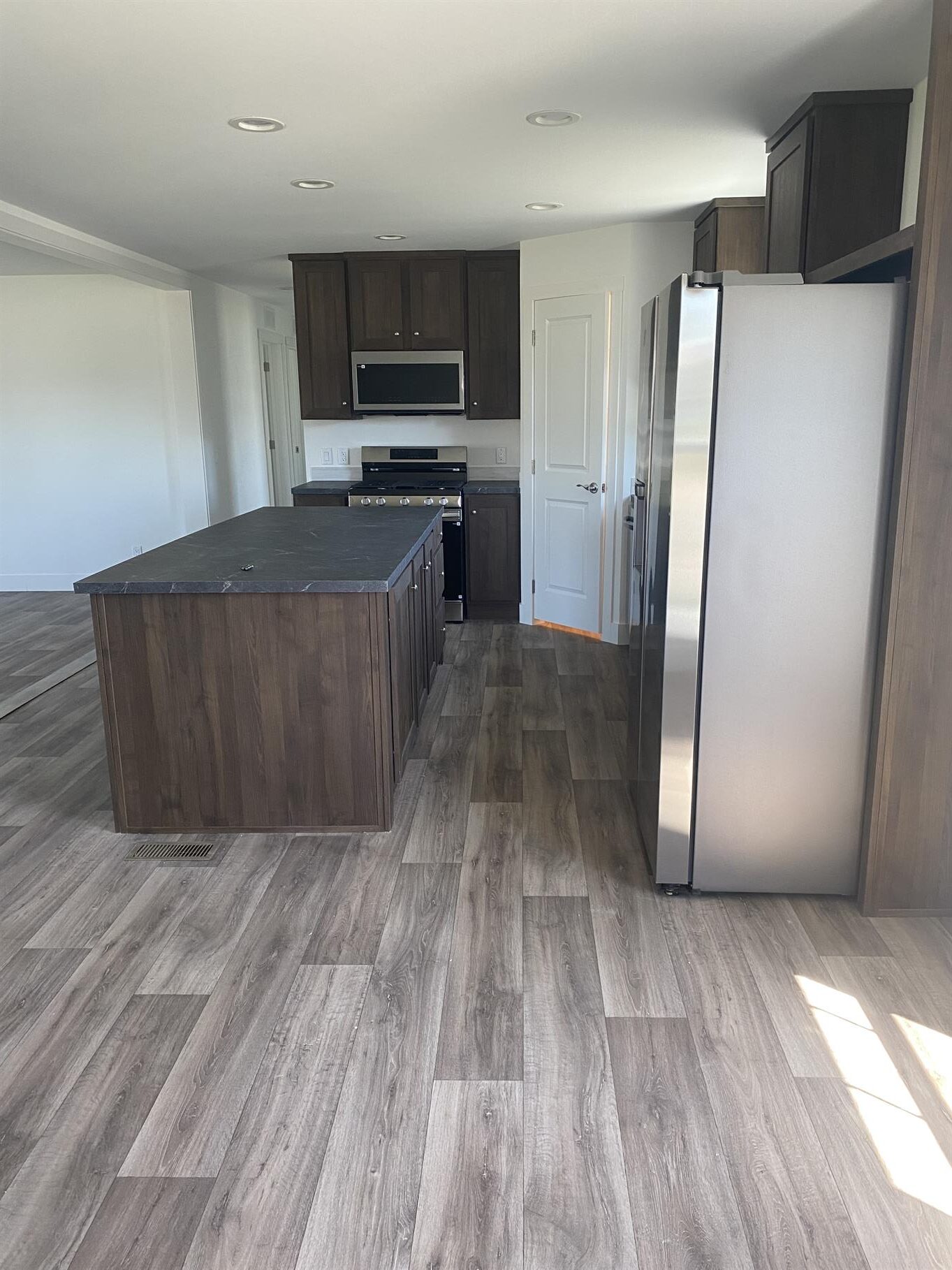 Apple Creek Mobile Home Community interior of home for sale