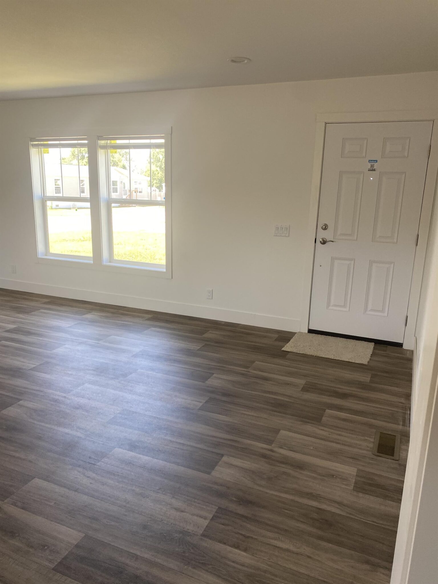 Apple Creek Mobile Home Community interior of home for sale