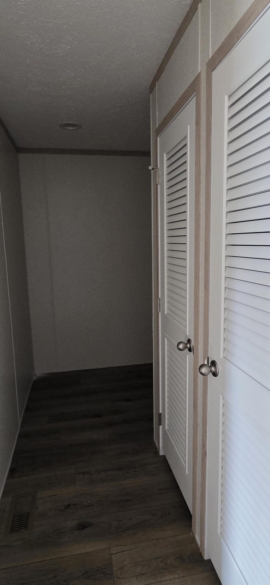 Fairfield Manor Mobile Home Community interior of home for sale