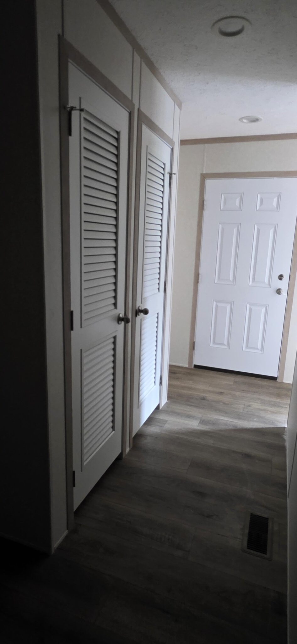 Fairfield Manor Mobile Home Community interior of home for sale